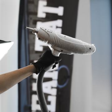 процедура лазерного осветления татуировки в Риге