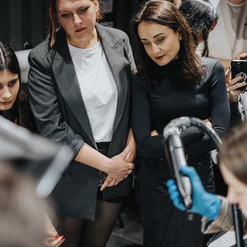 Permanenta grima izgaismošana ar lāzeru