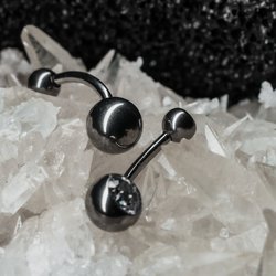 Титановые украшения для пирсинга: почему это лучший выбор