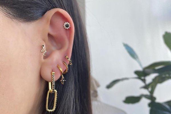 Tragus pīrsings