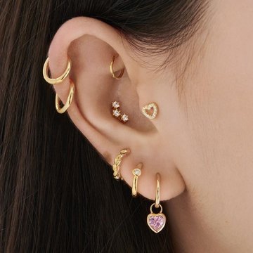 Tragus piercing