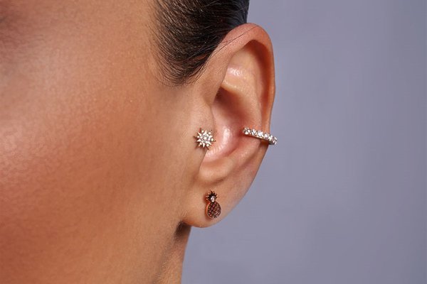 Tragus pīrsings